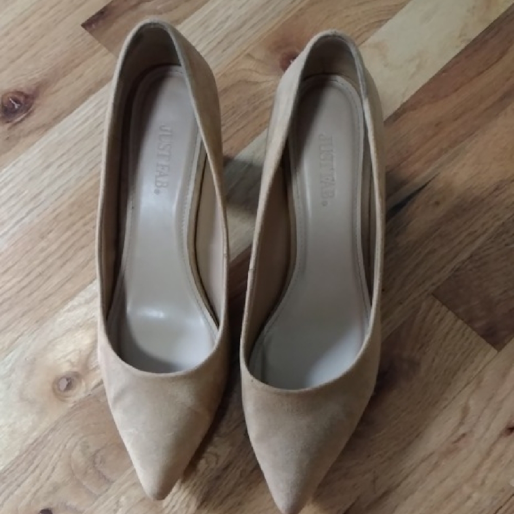 JustFab Tan Heels Classic Pointed-Toe Pumps
